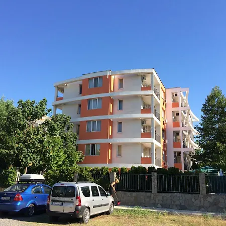 Abelia Apartment *